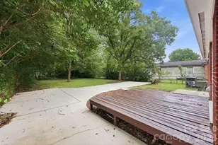 9430 Trinity Rd, Charlotte, NC 28216 - Photo 26