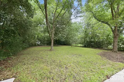 9430 Trinity Road, Charlotte, NC 28216 - Photo 30