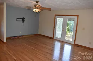 120 Woodmont Dr, Nebo, NC 28761 - Photo 10