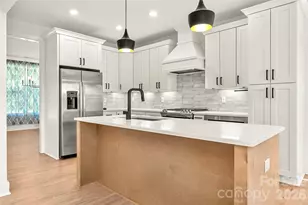 11352 Timber Ridge Rd, Charlotte, NC 28213 - Photo 12