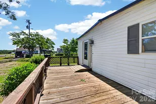 331 Shiloh Road S, York, SC 29745 - Photo 8