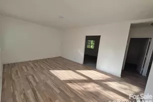 1745 Meadowbrook Terrace, Hendersonville, NC 28792 - Photo 12