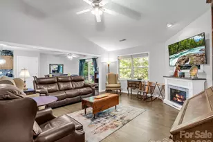 141 Dalton Ct, Lake Lure, NC 28746 - Photo 4