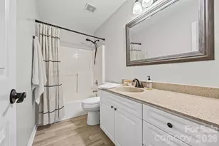 11143 Dundarrach Ln, Charlotte, NC 28277 - Photo 16