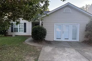 4913 Hopewood Ln, Charlotte, NC 28216 - Photo 2