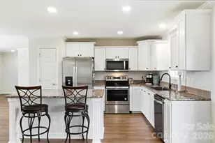 154 Back Acres Ln, Kannapolis, NC 28081 - Photo 8
