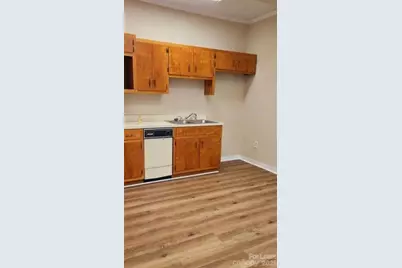 509 E Main Avenue, Gastonia, NC 28054 - Photo 8