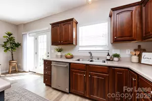 9535 Lina Ardrey Ln, Charlotte, NC 28277 - Photo 10