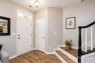 9535 Lina Ardrey Ln, Charlotte, NC 28277 - Photo 2