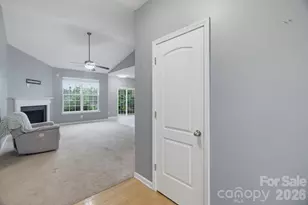 119 Maryland Dr, Thomasville, NC 27360 - Photo 6