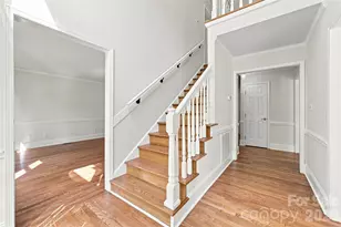 122 W Tattersall Dr, Statesville, NC 28677 - Photo 4