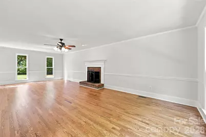 122 W Tattersall Drive, Statesville, NC 28677 - Photo 10