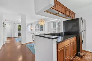 417 Olmsted Park Pl, Charlotte, NC 28203 - Photo 18