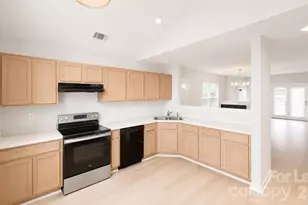 11117 Saintsbury Pl, Charlotte, NC 28270 - Photo 2
