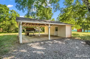 319 Arlington St, Forest City, NC 28048 - Photo 36