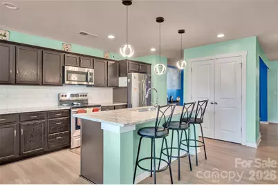 4526 Carnation Court, Charlotte, NC 28269 - Photo 6