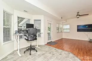 13518 Krislyn Woods Pl, Charlotte, NC 28278 - Photo 20
