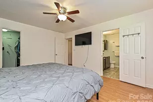 13518 Krislyn Woods Pl, Charlotte, NC 28278 - Photo 26