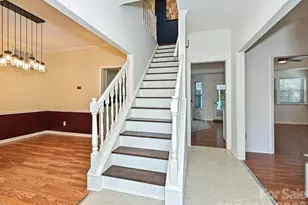 13518 Krislyn Woods Pl, Charlotte, NC 28278 - Photo 4