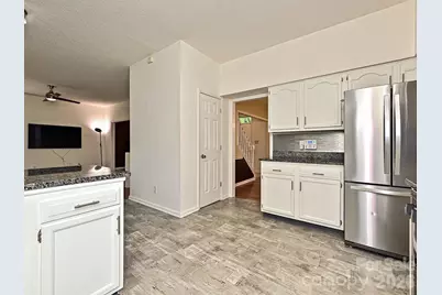 13518 Krislyn Woods Place, Charlotte, NC 28278 - Photo 18