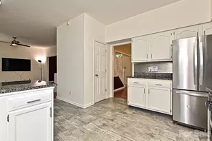 13518 Krislyn Woods Pl, Charlotte, NC 28278 - Photo 18
