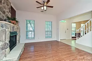 13518 Krislyn Woods Pl, Charlotte, NC 28278 - Photo 14
