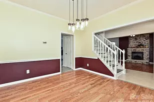 13518 Krislyn Woods Pl, Charlotte, NC 28278 - Photo 8