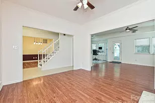 13518 Krislyn Woods Pl, Charlotte, NC 28278 - Photo 10