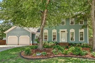 13518 Krislyn Woods Pl, Charlotte, NC 28278 - Photo 2