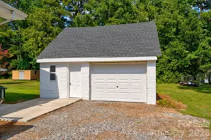 507 S Elm St, Cherryville, NC 28021 - Photo 22