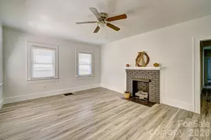 507 S Elm St, Cherryville, NC 28021 - Photo 6