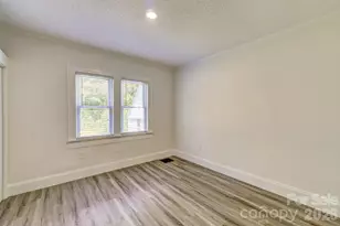 507 S Elm St, Cherryville, NC 28021 - Photo 16