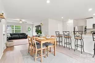 5135 Wolfridge Ave, Charlotte, NC 28214 - Photo 10