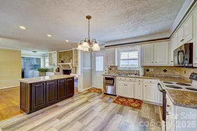 1014 Ranbar Street, Cherryville, NC 28021 - Photo 8