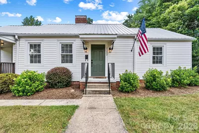 1252 11th Street, Hickory, NC 28601 - Photo 1