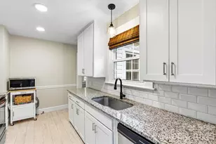 1252 11th St, Hickory, NC 28601 - Photo 16