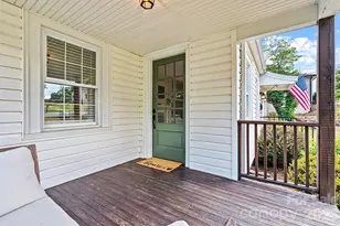 1252 11th St, Hickory, NC 28601 - Photo 4