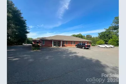 320 E Lee Avenue, Yadkinville, NC 27055 - Photo 1