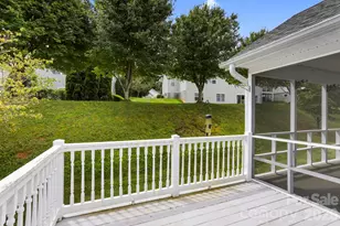 315 Charlestown Dr, Hendersonville, NC 28792 - Photo 28