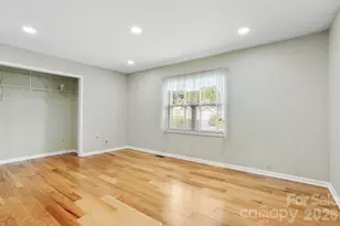 315 Charlestown Dr, Hendersonville, NC 28792 - Photo 16