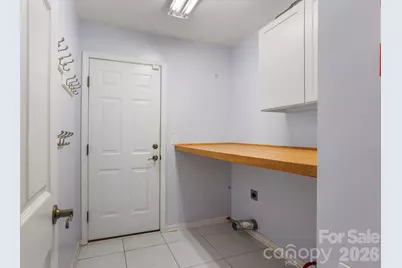 315 Charlestown Drive, Hendersonville, NC 28792 - Photo 6