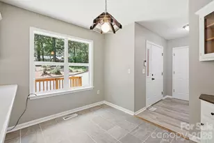 340 Oakwood Ln, Columbus, NC 28722 - Photo 6