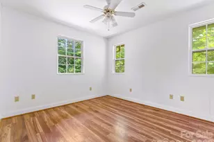 269 Pinewood Knoll Dr, Hendersonville, NC 28739 - Photo 10