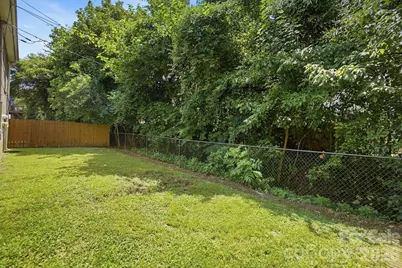 417 Woodvale Place, Charlotte, NC 28208 - Photo 32
