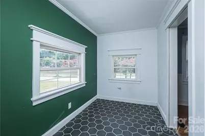 512 W 8th Avenue, Gastonia, NC 28052 - Photo 16