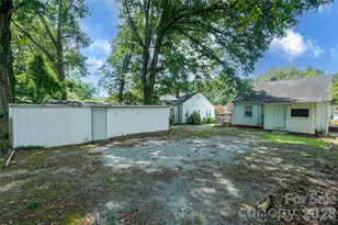 512 W 8th Ave, Gastonia, NC 28052 - Photo 6