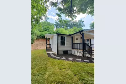 64 P J Drive, Waynesville, NC 28786 - Photo 2