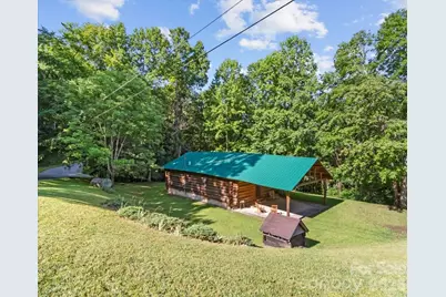 230 Chatter Box Lane, Green Mountain, NC 28740 - Photo 28