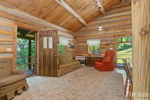 230 Chatter Box Ln, Green Mountain, NC 28740 - Photo 10