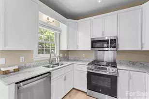 66 Hyde Ave, Tryon, NC 28782 - Photo 8